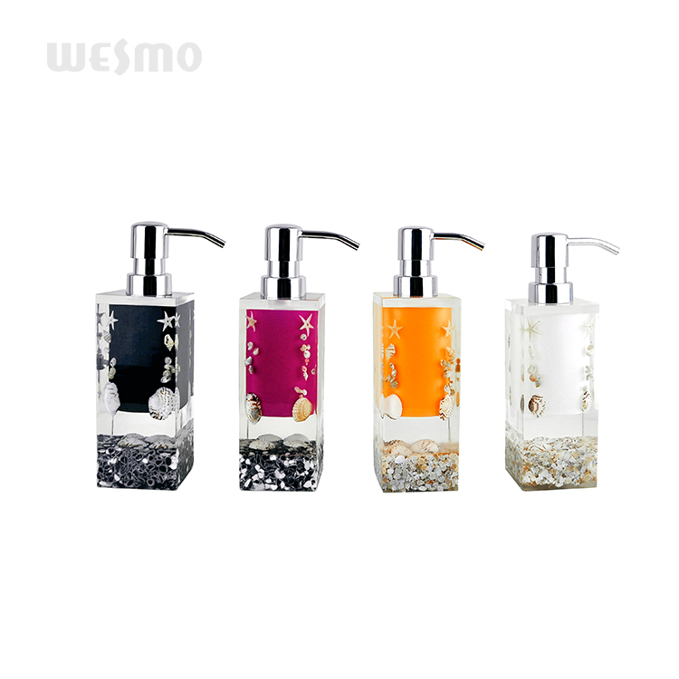 Clear polyresin toilet decoration bathroom accessories set soap dispenser with shell